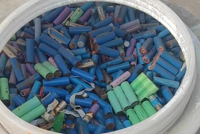 廢舊鋰電池的大批量處理，鋰電池?zé)峤庠O(shè)備的高產(chǎn)能